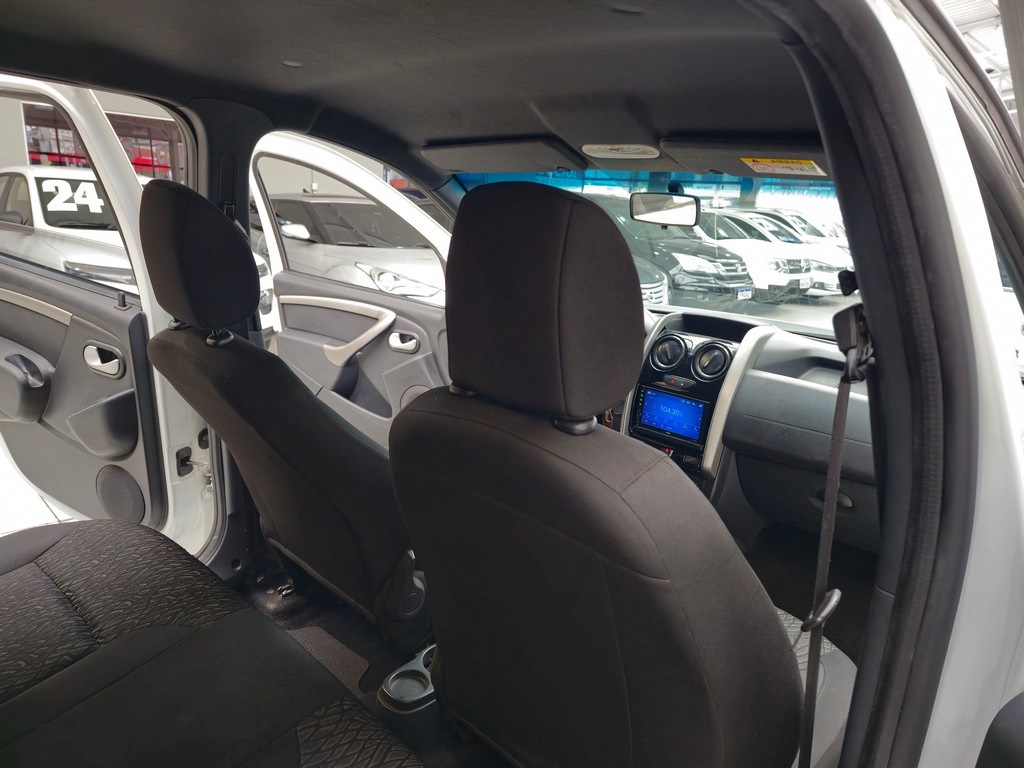 Renault Duster Oroch Branco