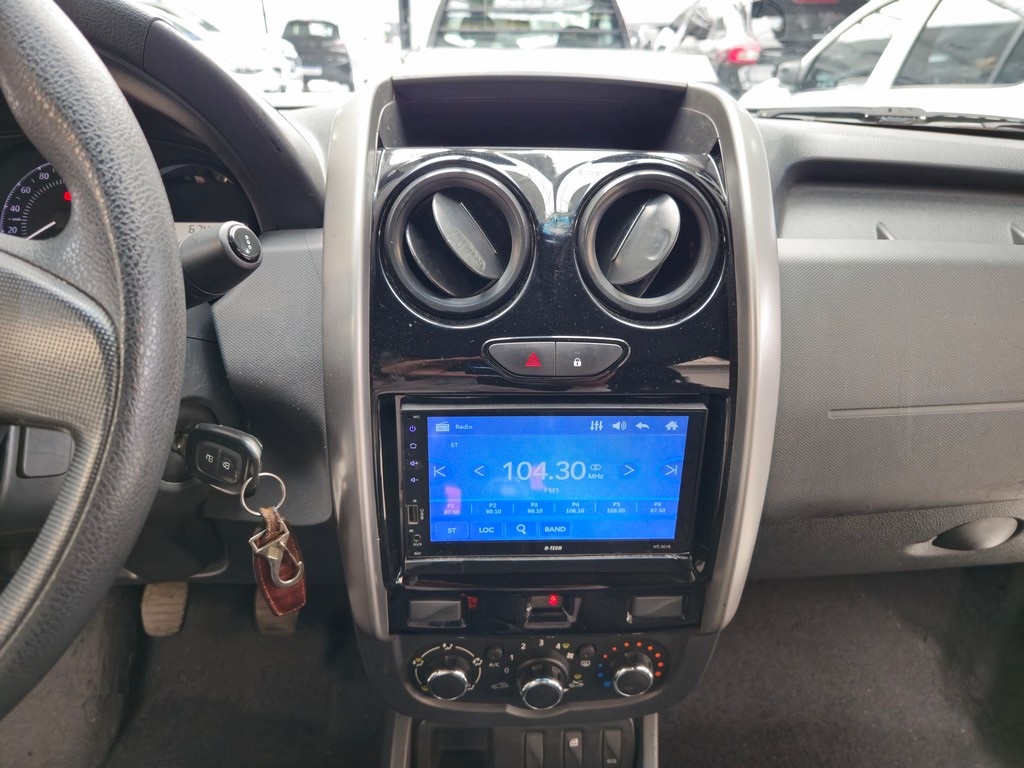 Renault Duster Oroch Branco