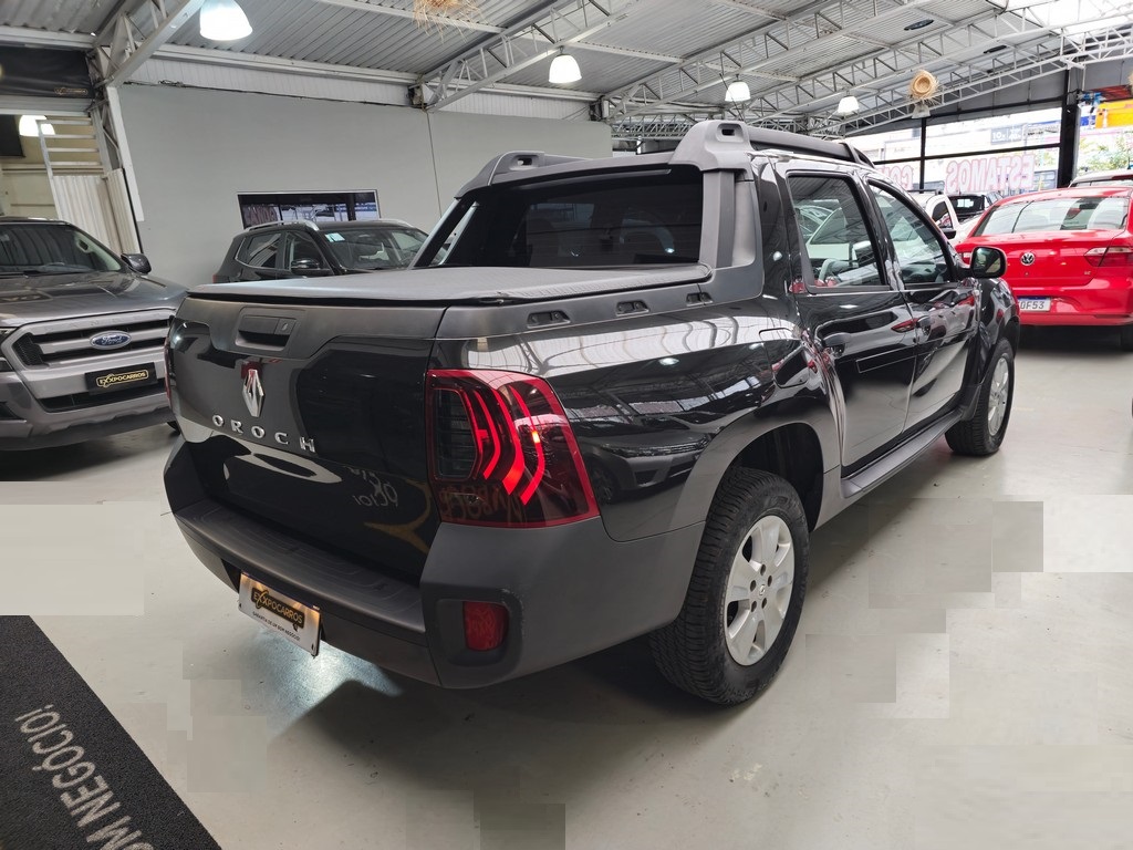 Renault Duster Oroch Preto
