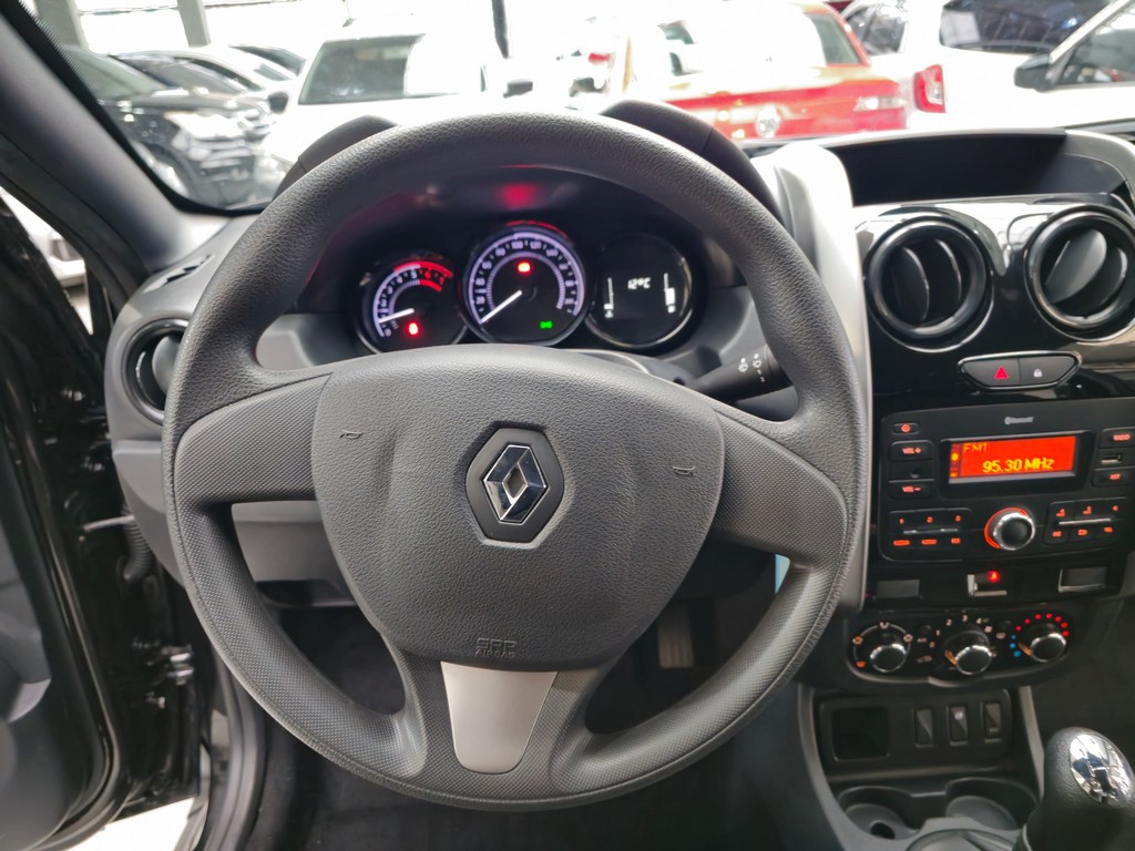 Renault Duster Oroch Preto