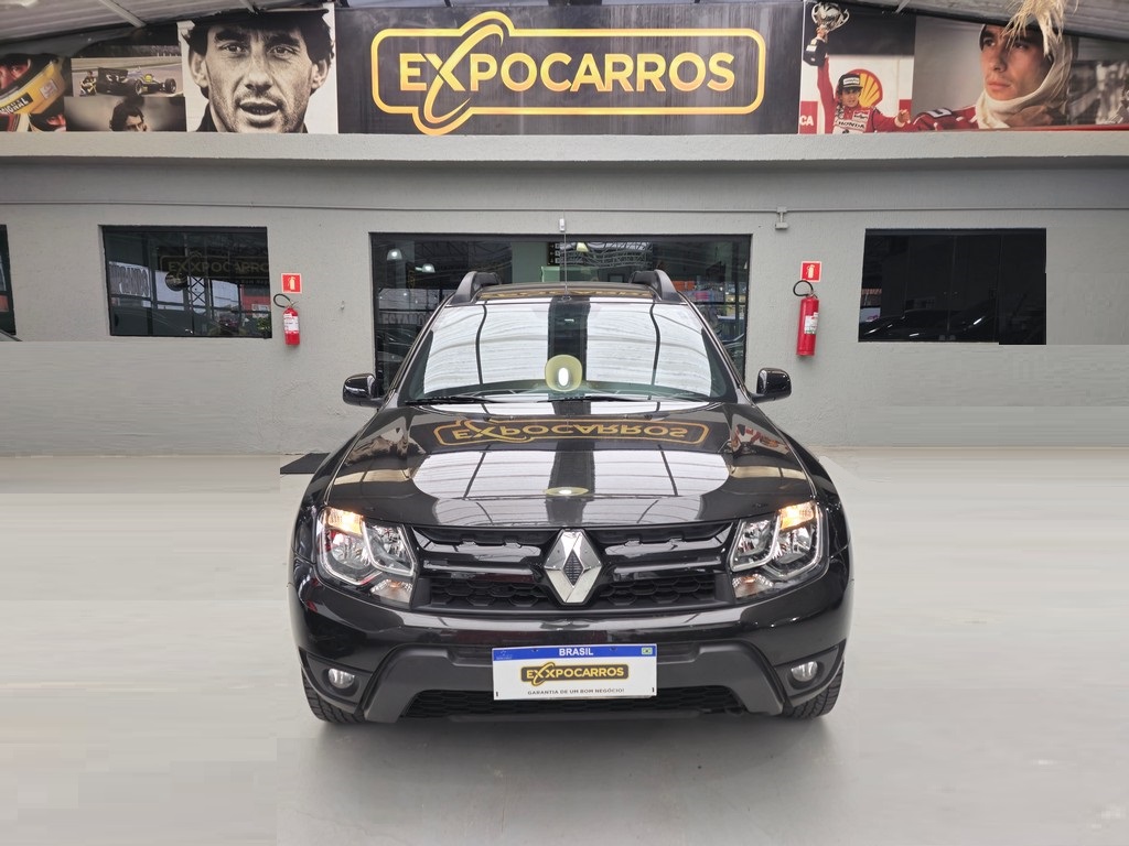 Renault Duster Oroch Preto