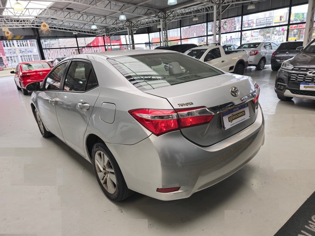 Toyota Corolla Prata