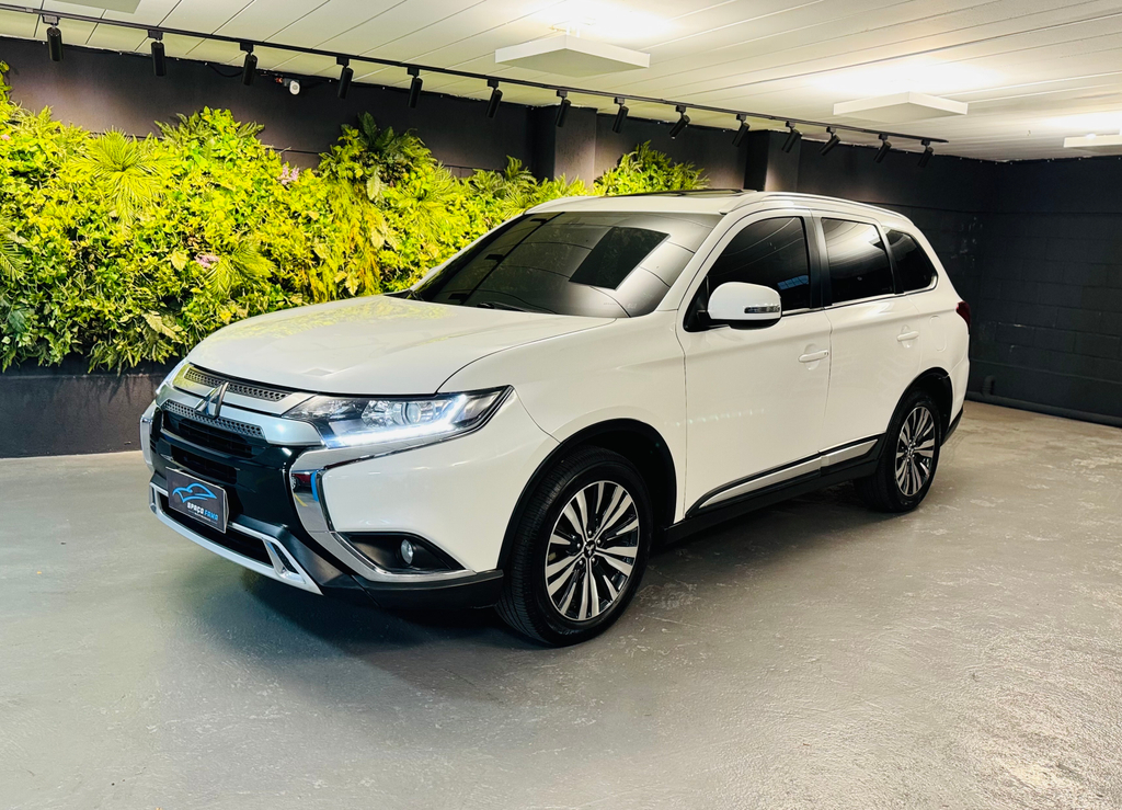 Mitsubishi Outlander Branco