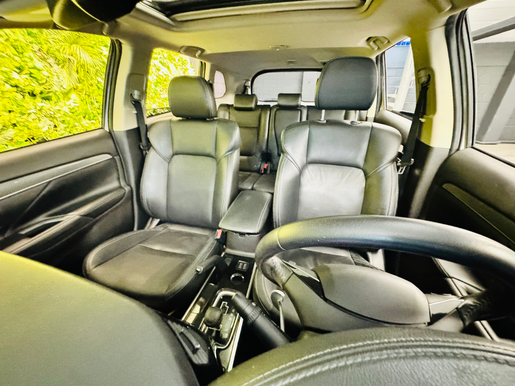 Mitsubishi Outlander Branco