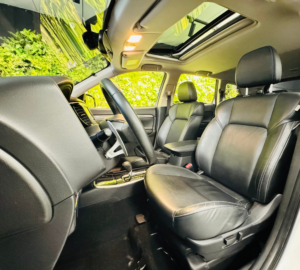 Mitsubishi Outlander Branco
