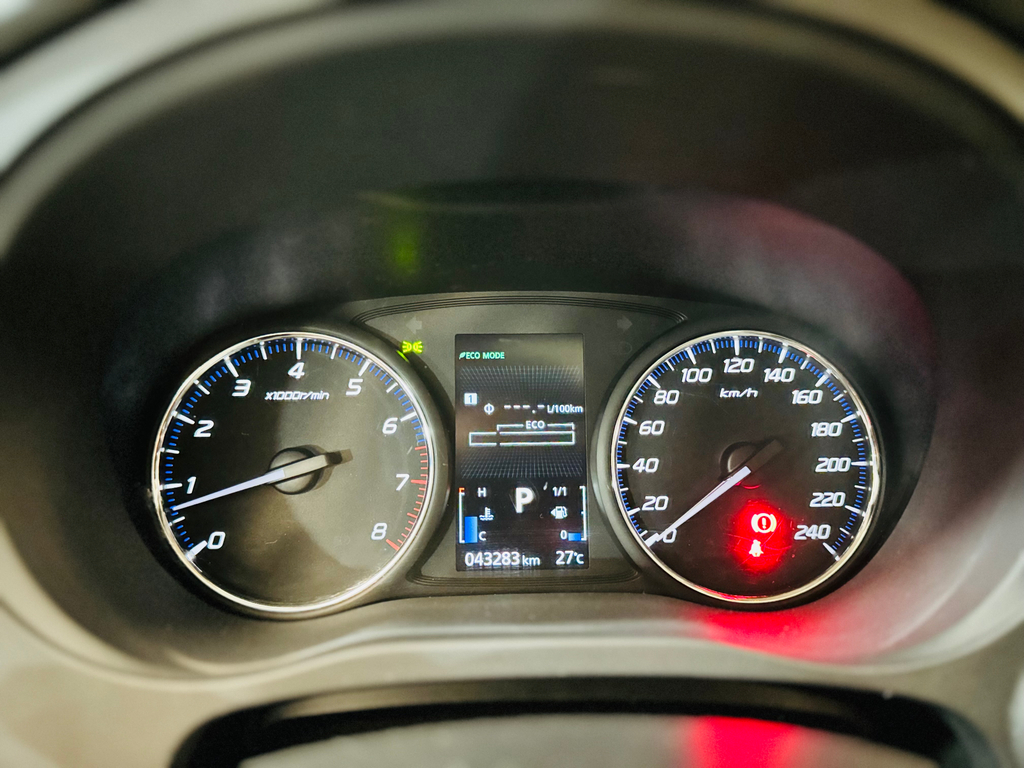 Mitsubishi Outlander Branco