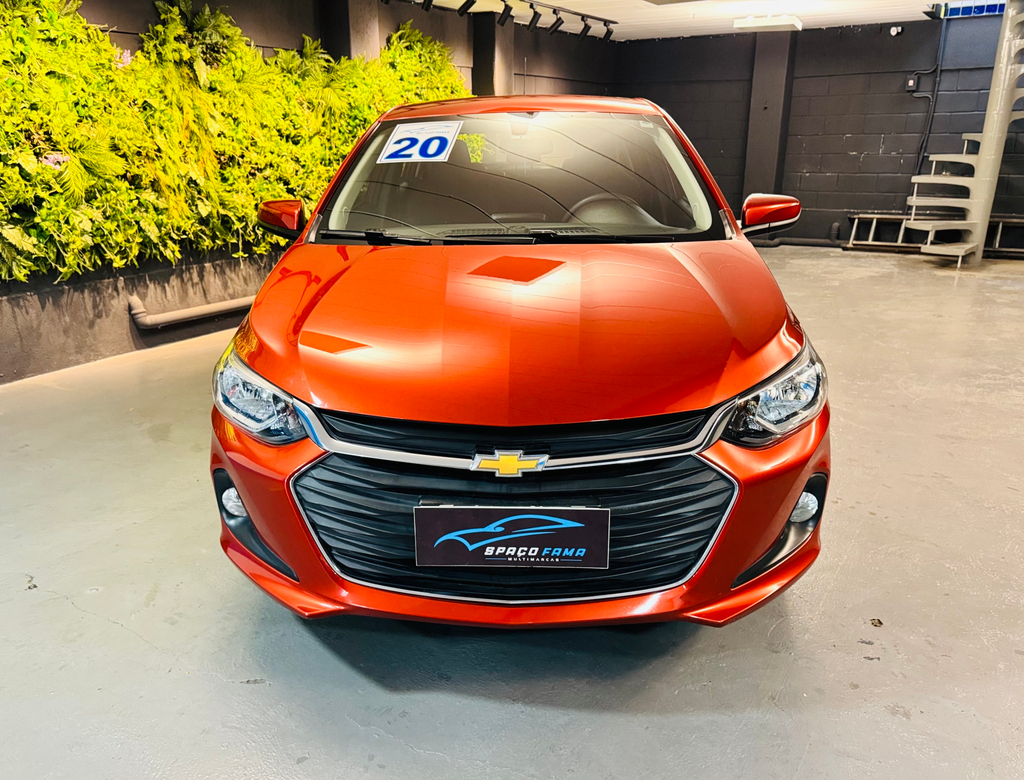 Chevrolet Onix Laranja