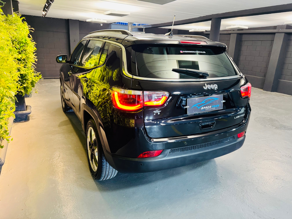 Jeep Compass Preto