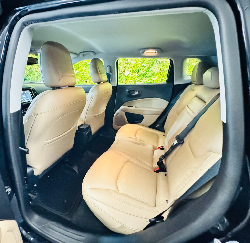 Jeep Compass Preto