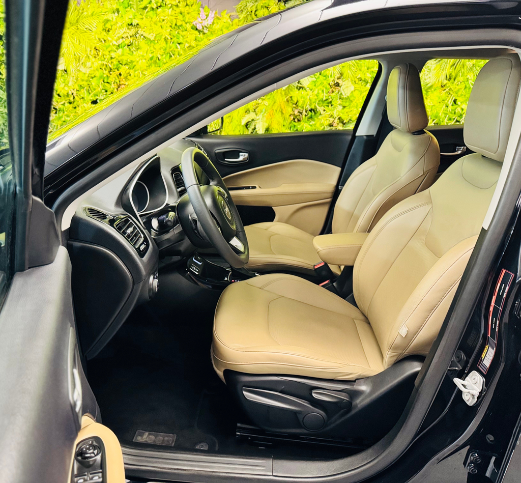 Jeep Compass Preto