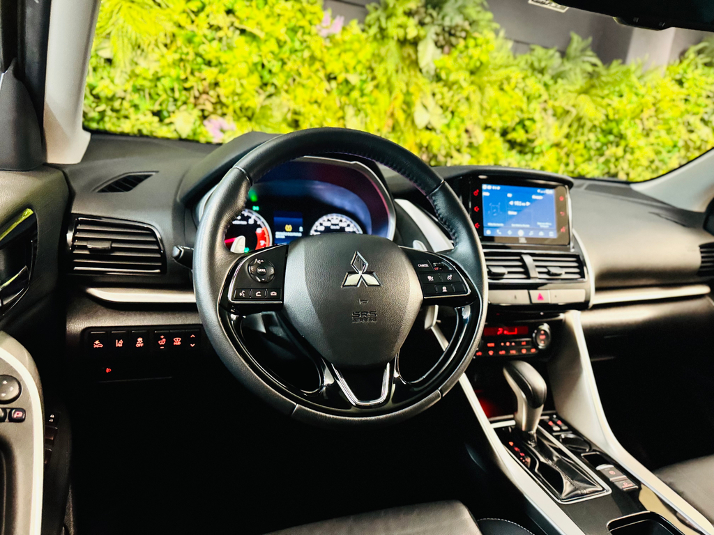 Mitsubishi Eclipse Cross Preto
