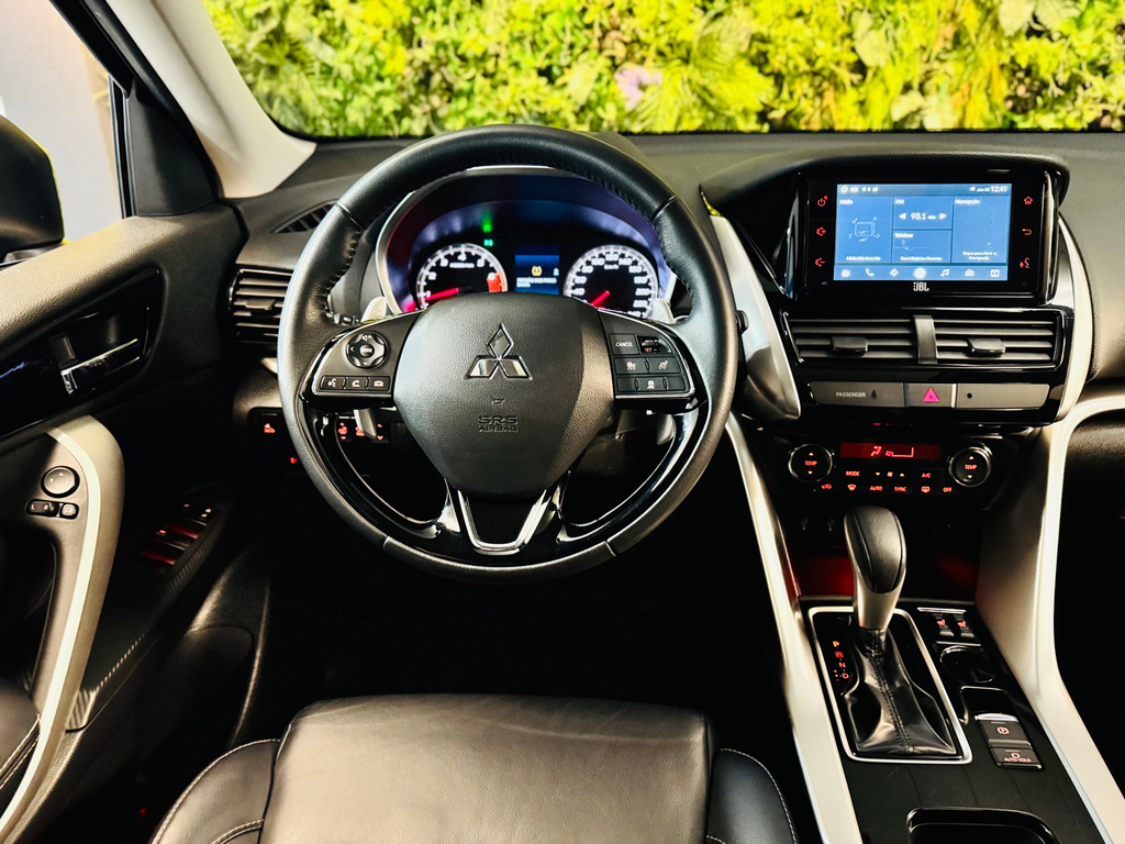 Mitsubishi Eclipse Cross Preto