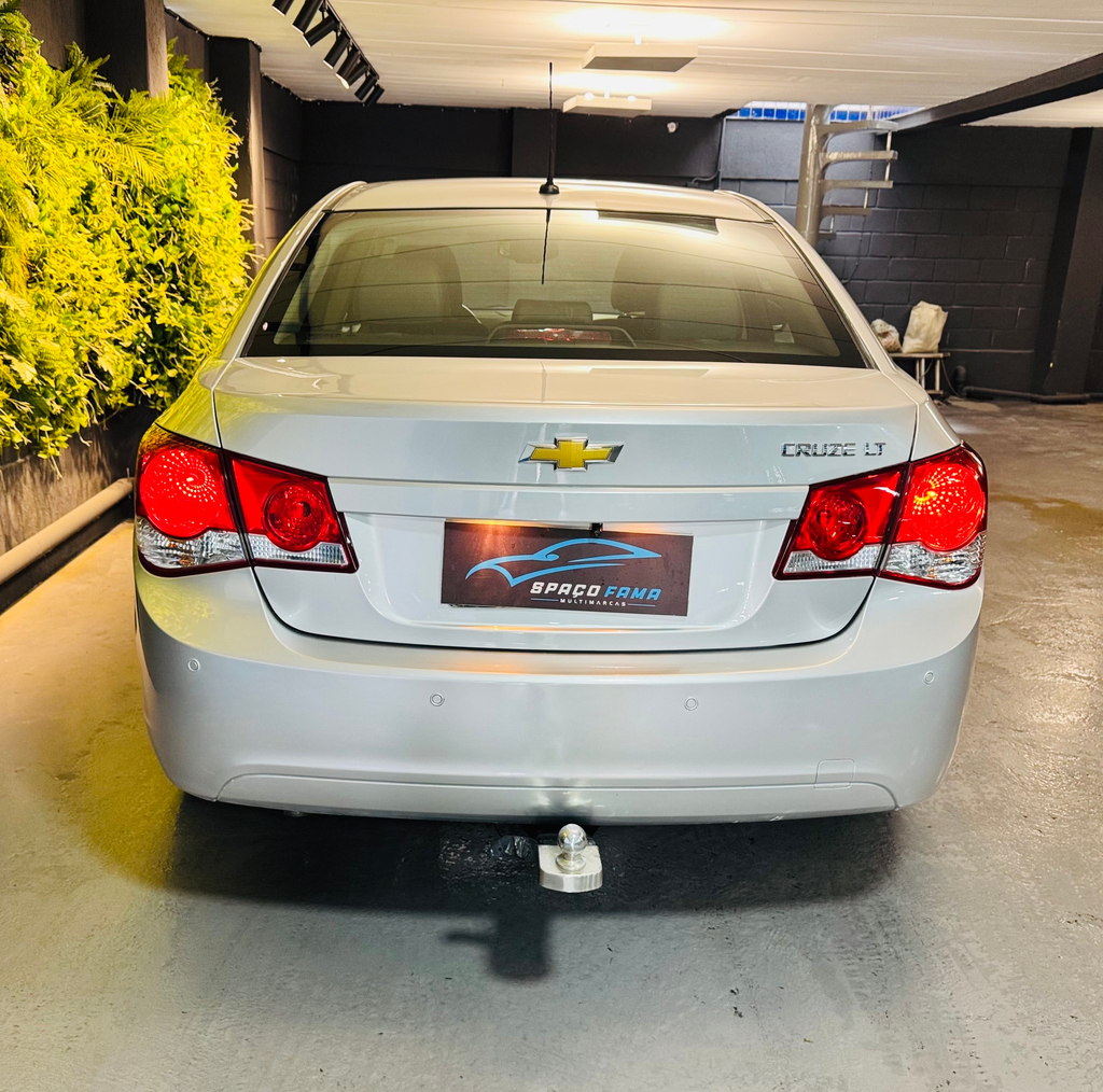 Chevrolet Cruze Sedan Prata