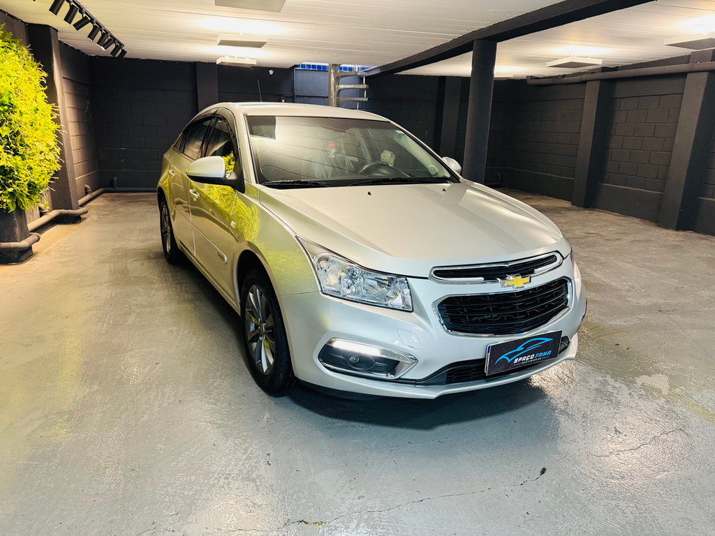 Chevrolet Cruze Sedan Prata