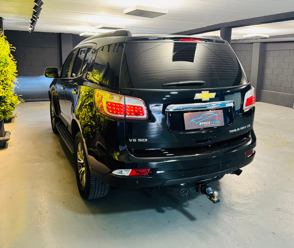 Chevrolet TrailBlazer Preto