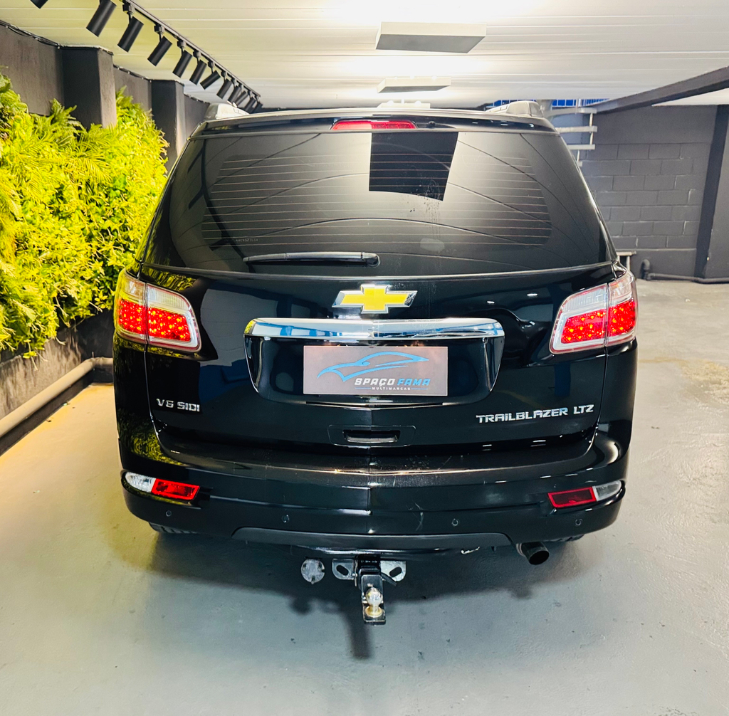Chevrolet TrailBlazer Preto