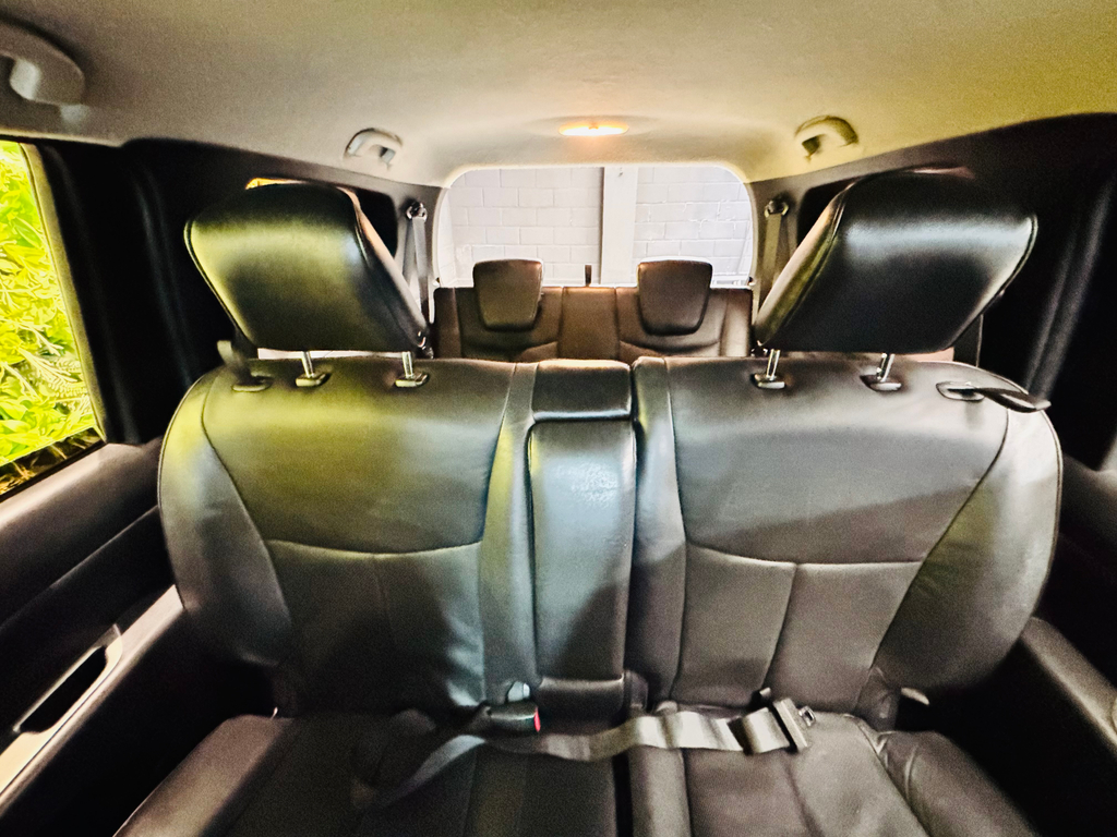 Nissan Grand Livina Cinza