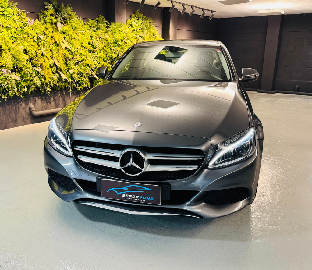 Mercedes Benz C-180 Cinza