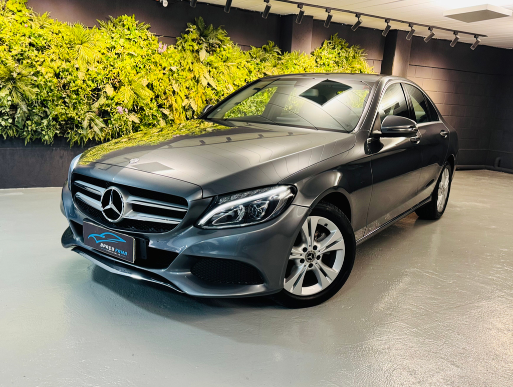 Mercedes Benz C-180 Cinza