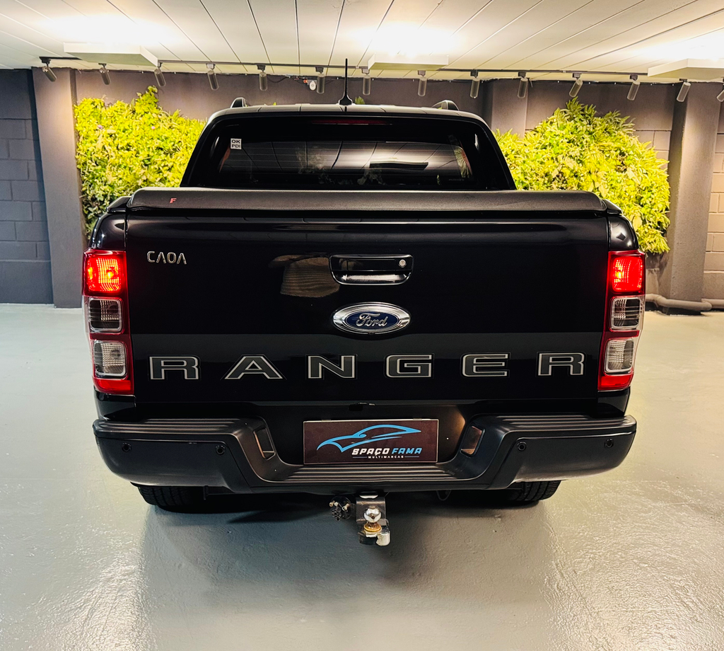 Ford Ranger (Cabine Dupla) Preto