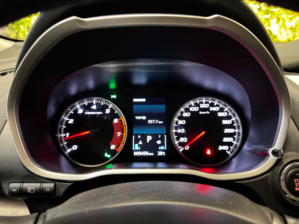 Mitsubishi Eclipse Cross Cinza