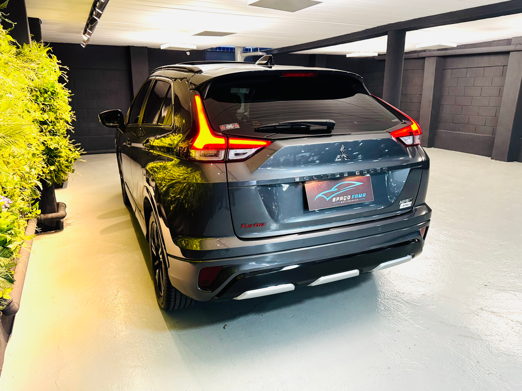 Mitsubishi Eclipse Cross Cinza