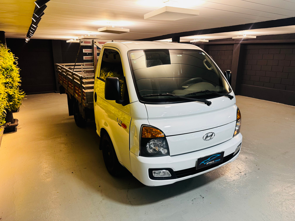 Hyundai HR Branco