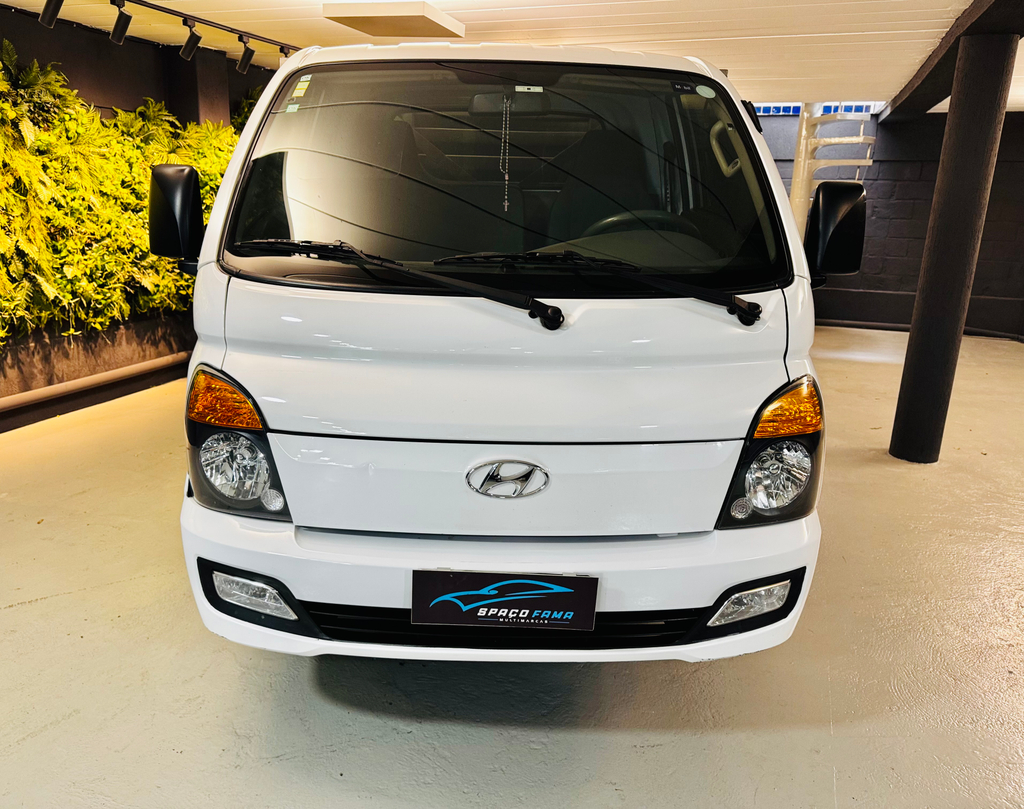 Hyundai HR Branco