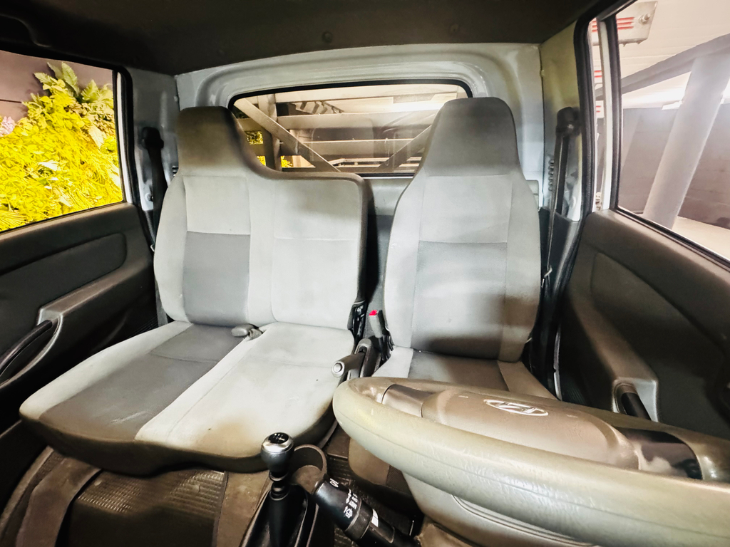 Hyundai HR Branco