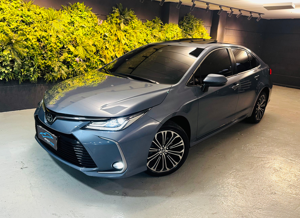 Toyota Corolla Altis Cinza