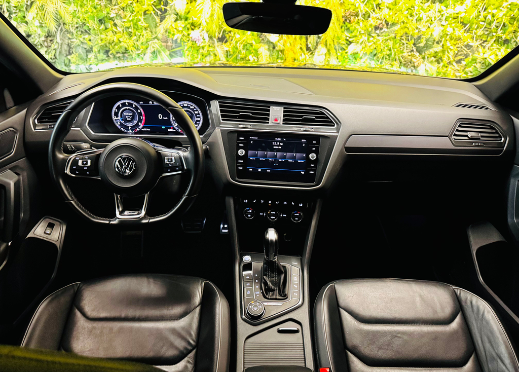 Volkswagen Tiguan Preto
