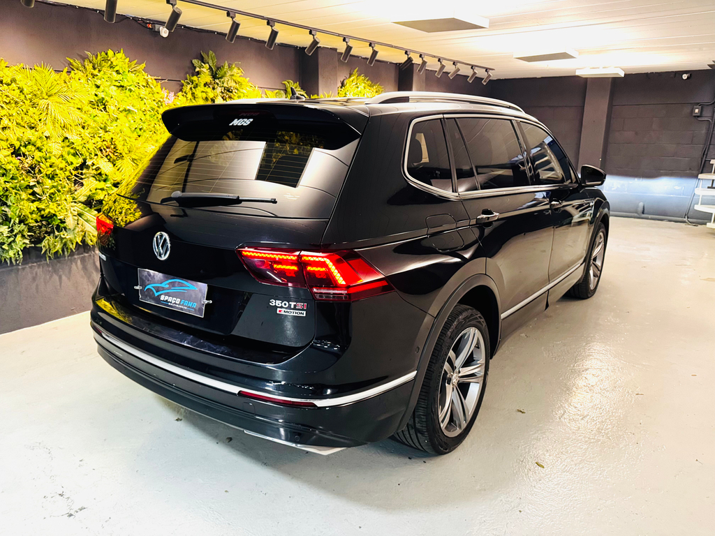 Volkswagen Tiguan Preto