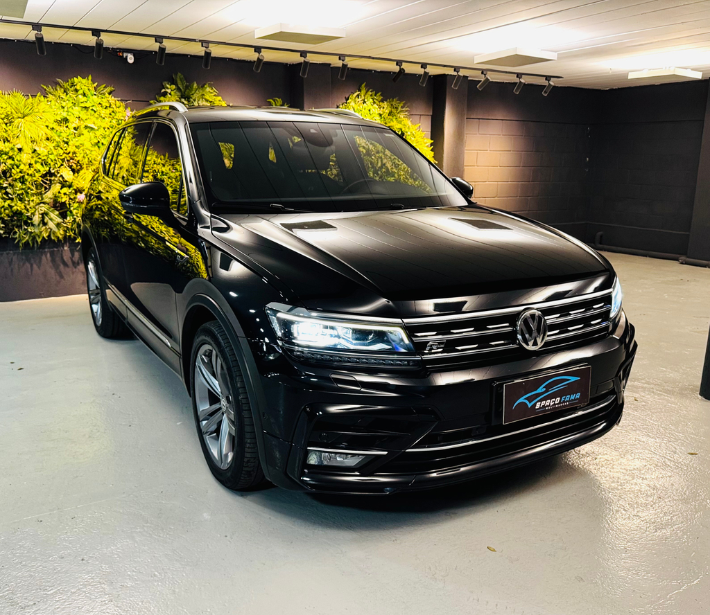 Volkswagen Tiguan Preto