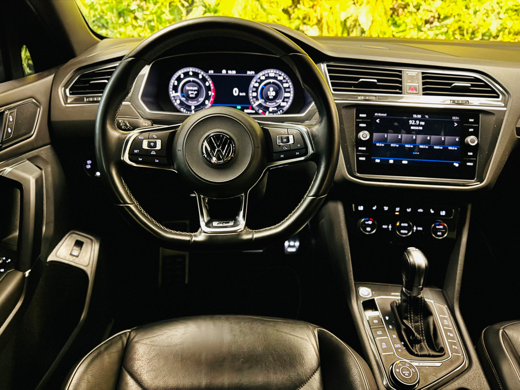 Volkswagen Tiguan Preto
