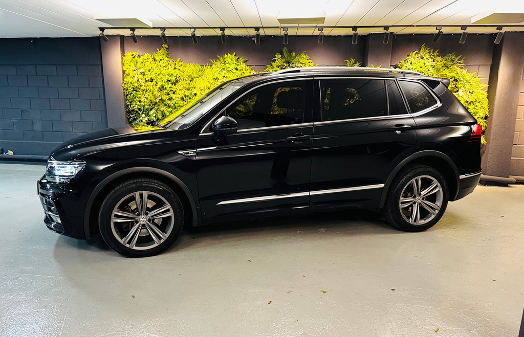 Volkswagen Tiguan Preto