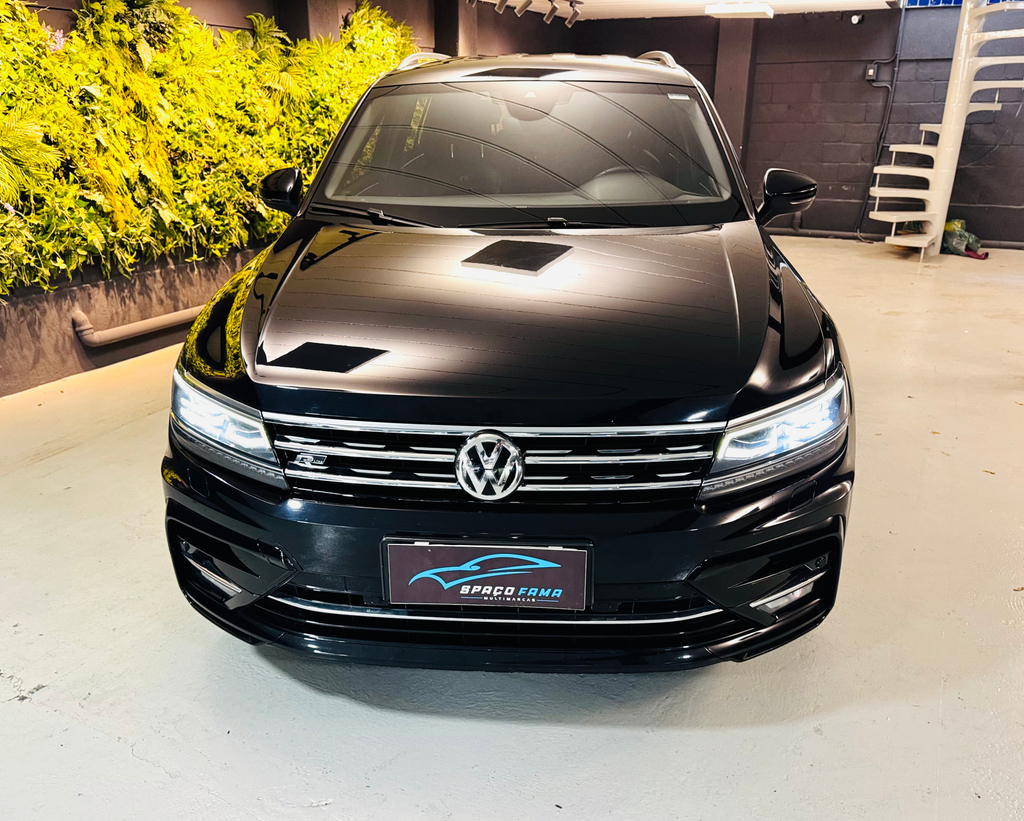 Volkswagen Tiguan Preto