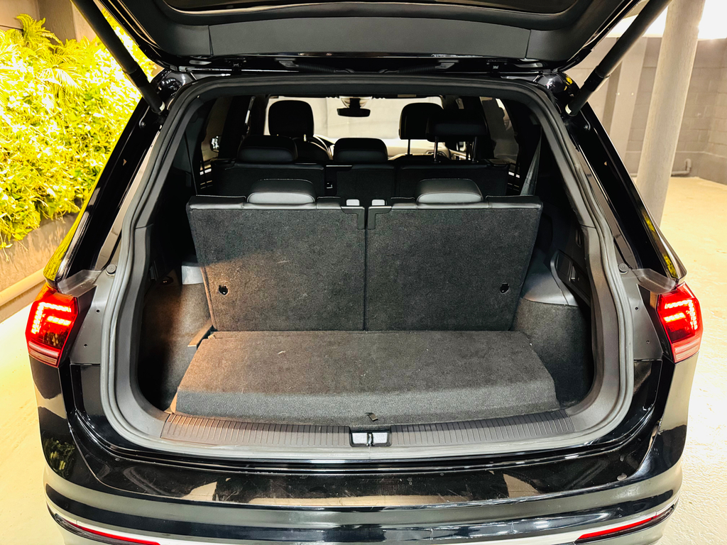 Volkswagen Tiguan Preto