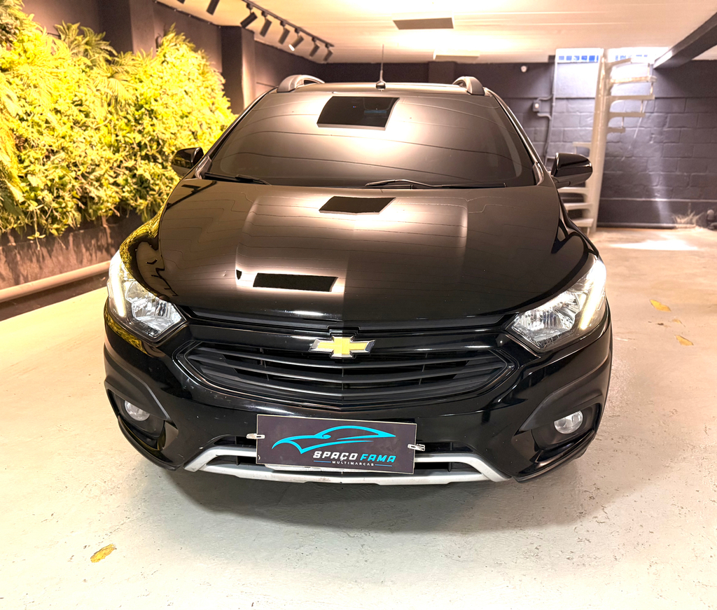 Chevrolet Onix Preto