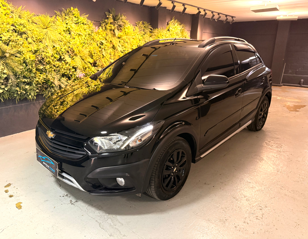 Chevrolet Onix Preto