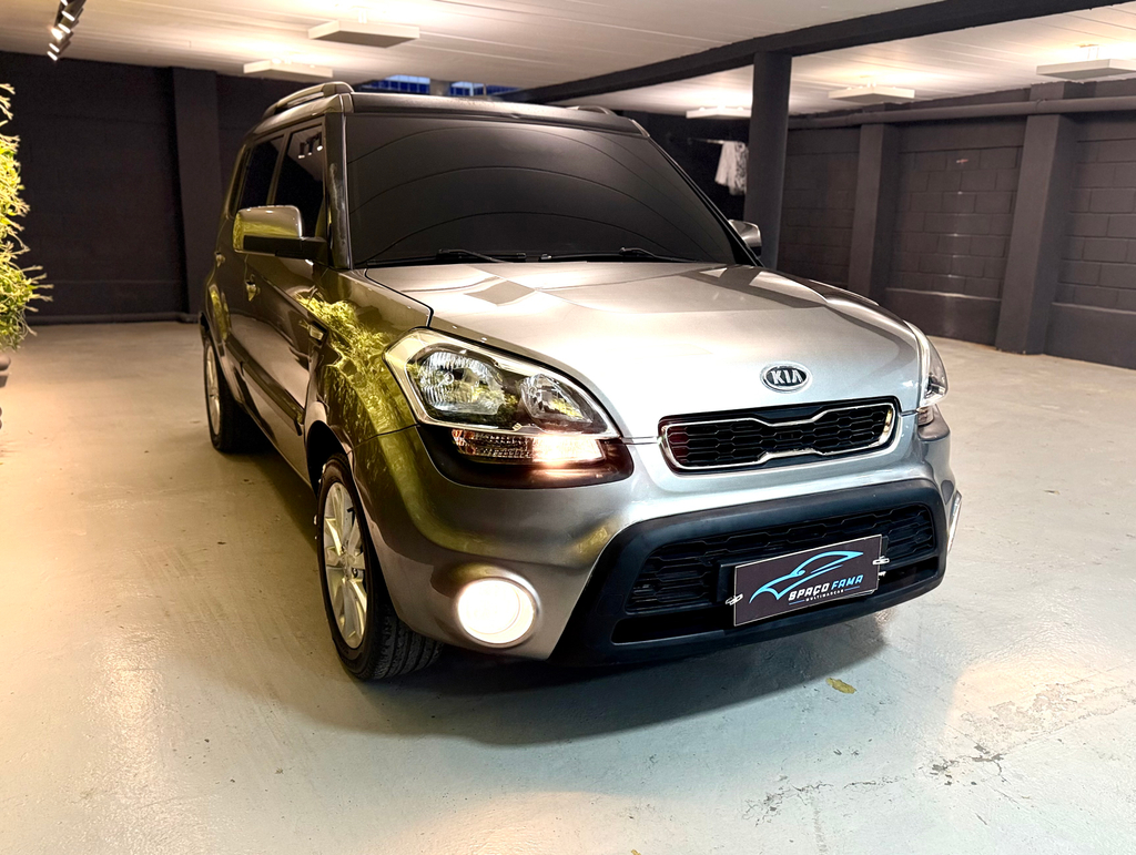 Kia Soul Cinza