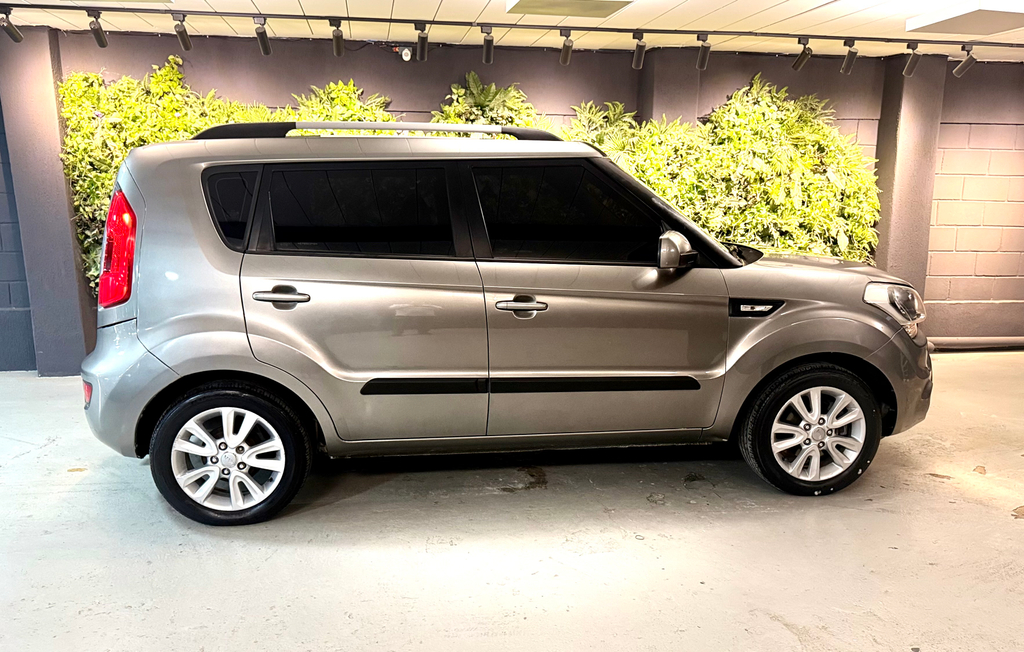 Kia Soul Cinza