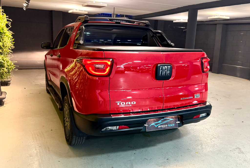 Fiat Toro Vermelho