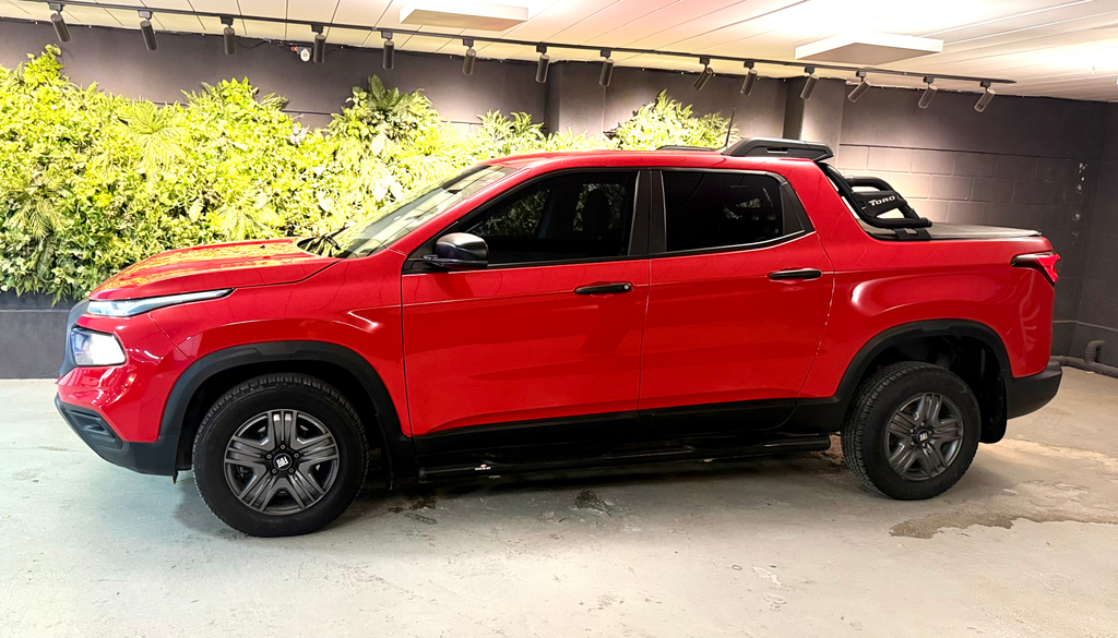 Fiat Toro Vermelho