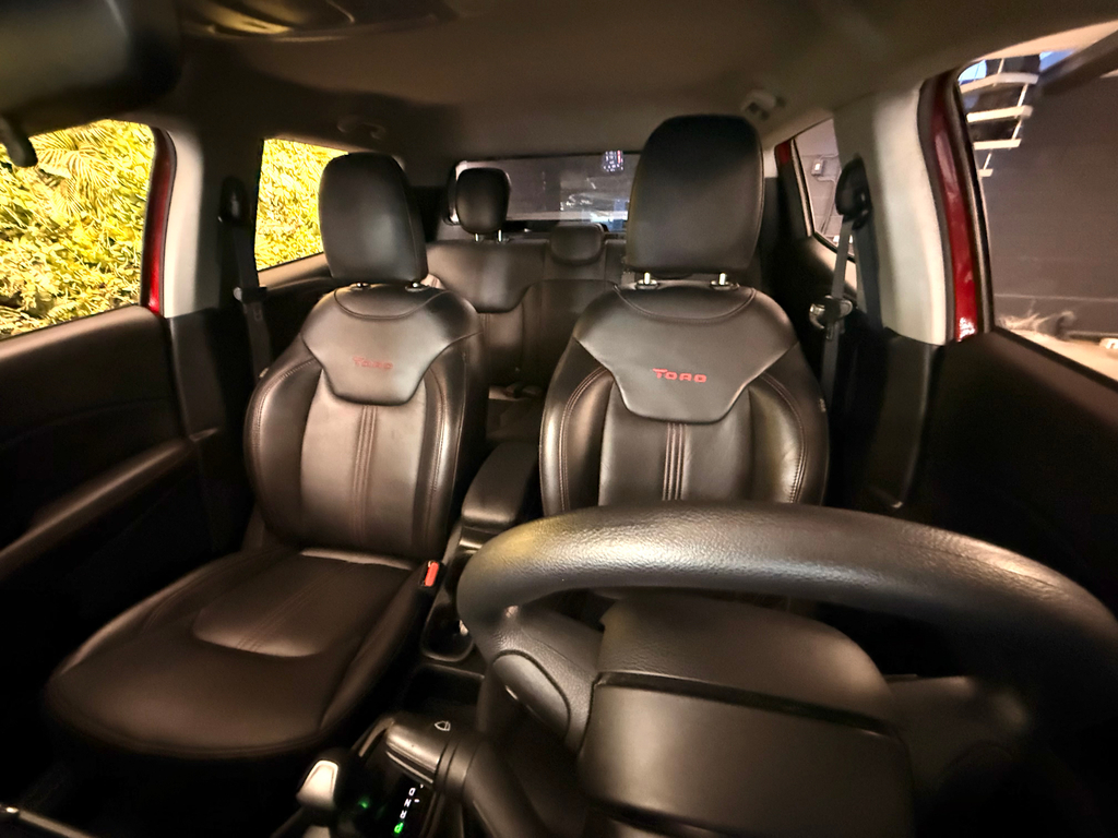 Fiat Toro Vermelho
