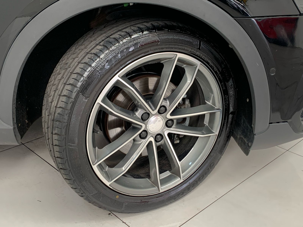 Audi Q3 Preto