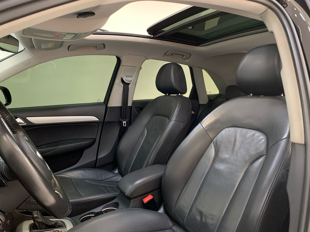 Audi Q3 Preto