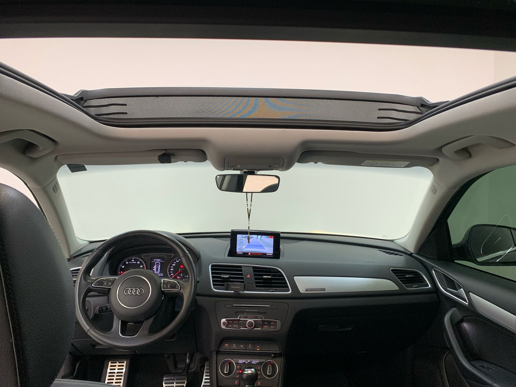 Audi Q3 Preto