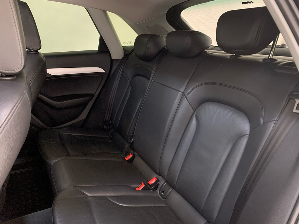 Audi Q3 Preto