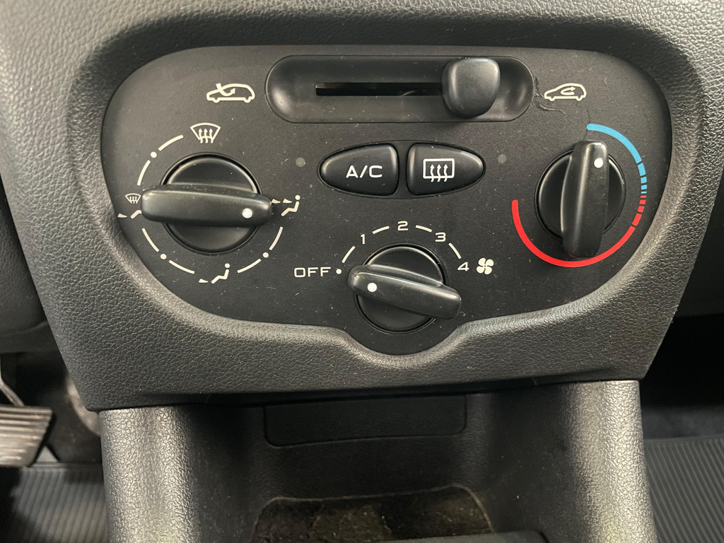 Peugeot 207 Cinza