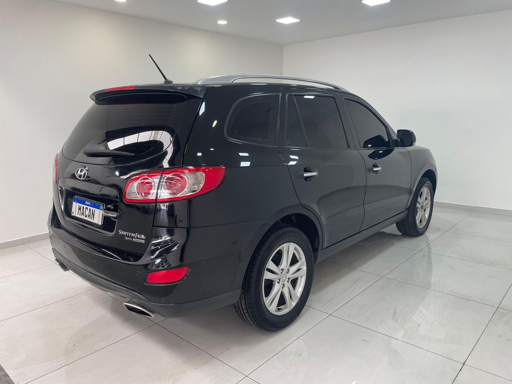 Hyundai Santa Fe Preto
